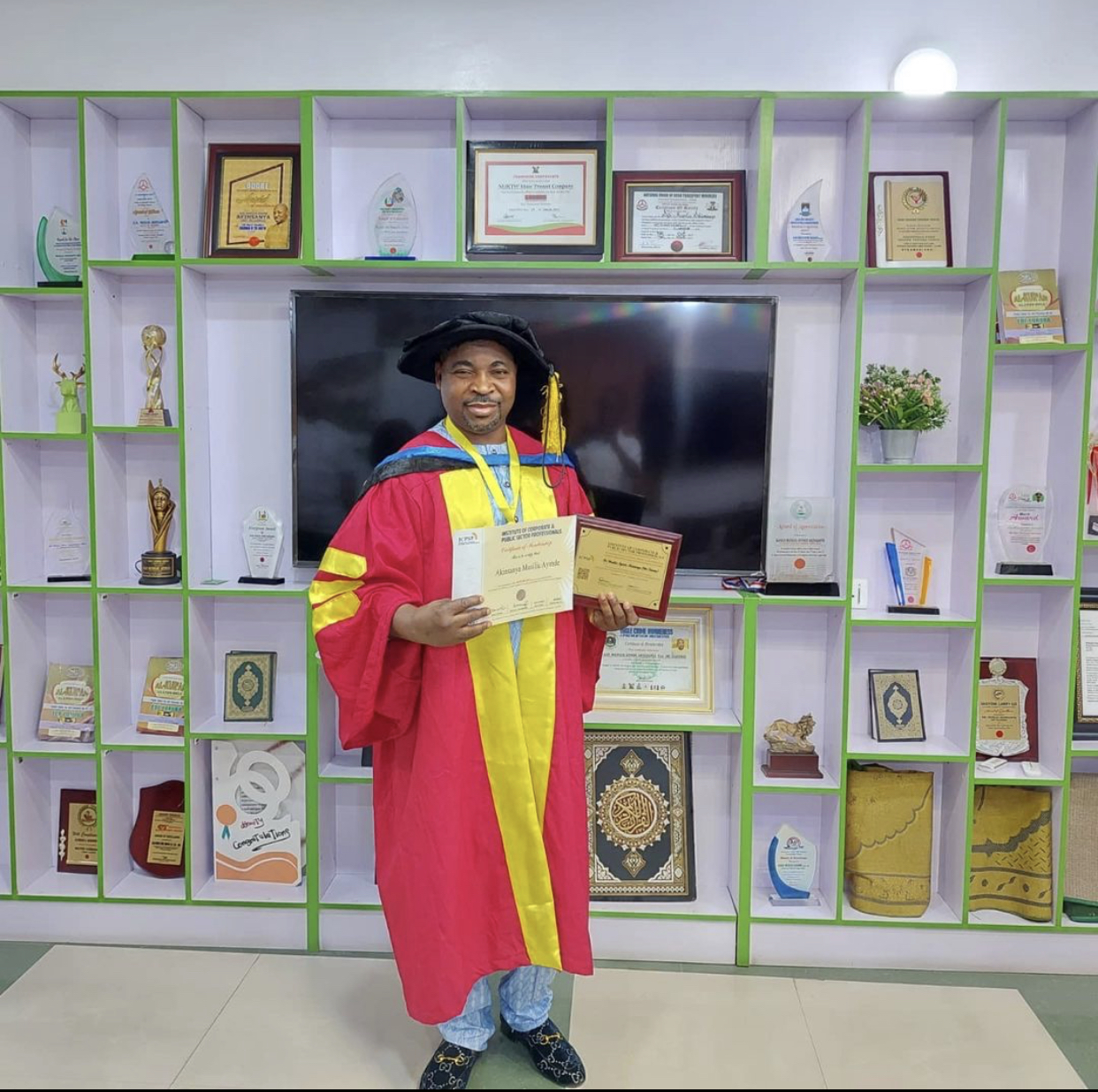 MC Oluomo Receives Honorary Member of ICPSP