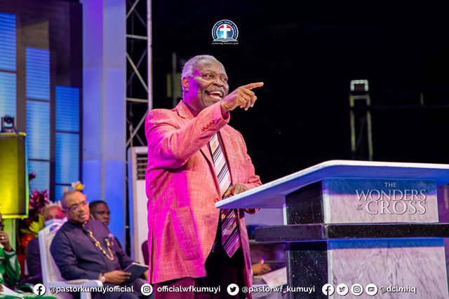 Kumuyi preaching at the crusade