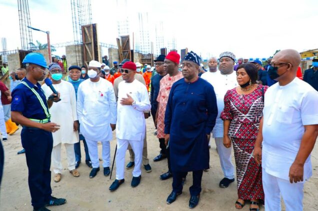 Governor of Rivers State, Nyesom Ezenwo Wike (3rd left), Chairman, Senate Committee on Judiciary, Human Rights and Legal Matters, Senator Michael Opeyemi Bamidele (2nd left) and members of the Senate committee at the Nabo Graham Douglas Campus of the Nigerian Law School, Port Harcourt on Tuesday.