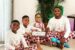 Ighalo gifts children iPhones, others for Christmas