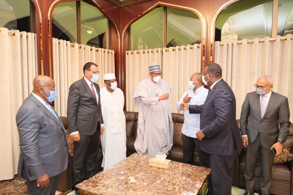 Buhari with ECOWAS leaders at the dinner