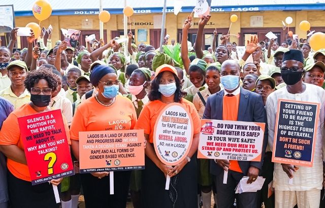 L-R: Principal, Dolphin Senior High School, Tapa, Lagos, Mrs Folushade Akinremi; Tutor General/Permanent Secretary, Education District III, Dr. Olufolayimika Abiose-Ayandele; Lagos State First Lady, Dr Ibijoke Sanwo-Olu; Principal, Eko-Akete Senior Secondary School, Mr Oladunjoye Iyu; and President, Dolphin High School Old Students Association, Alhaji Kassim Olalekan, during an advocacy visit in commemoration of the annual 16 days of activism against Sexual and Gender-Based Violence (SGBV), on Monday