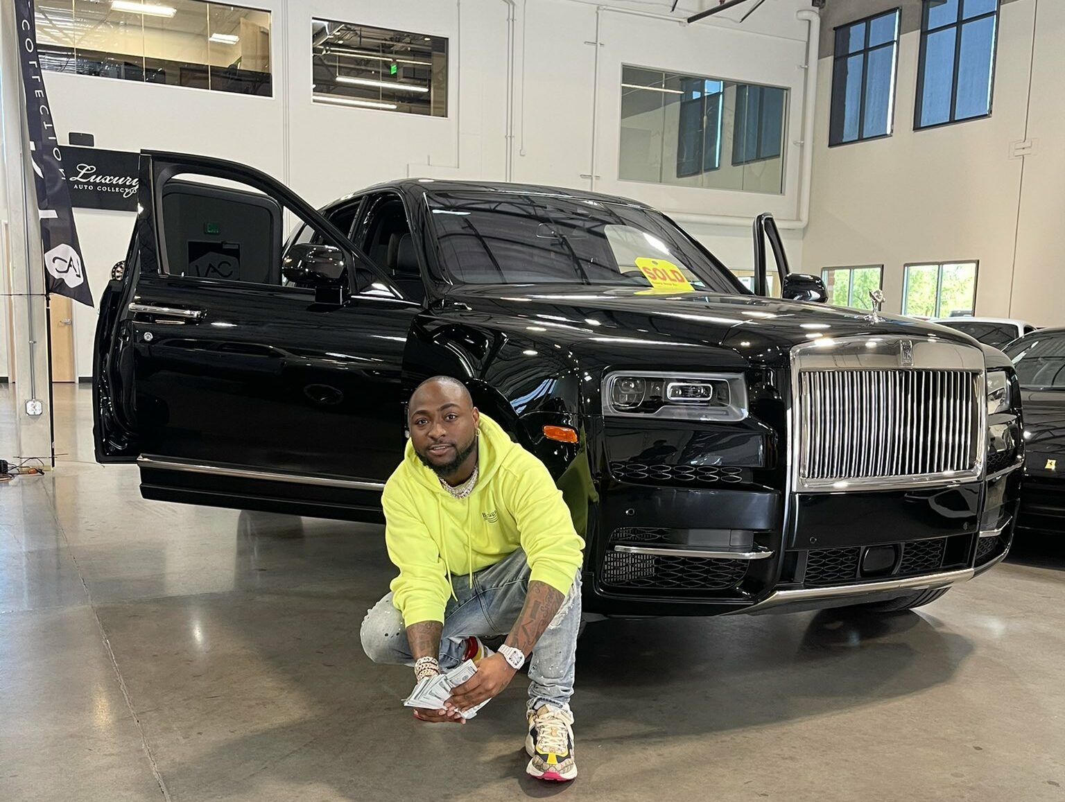 13 quick facts about Davido's 340K Rolls Royce Cullinan P.M. News