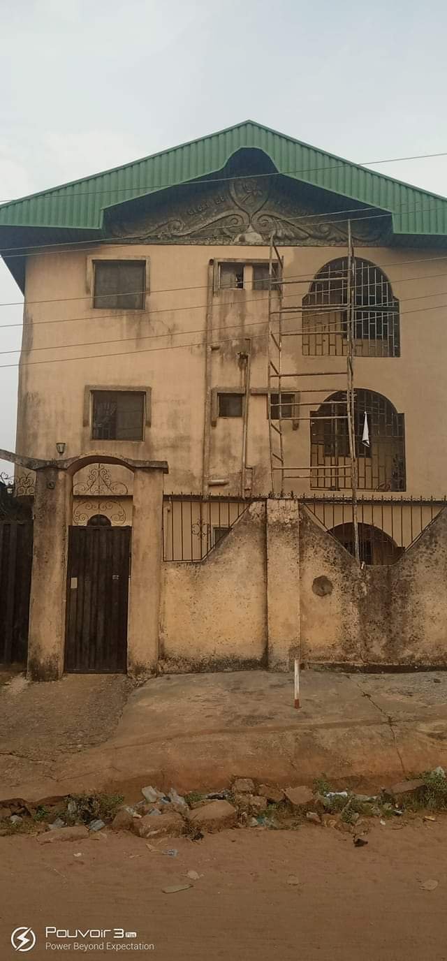 The house about to be painted in the tragic incident which claimed the lives of 70-year-old Solomon Odogbor and a painter