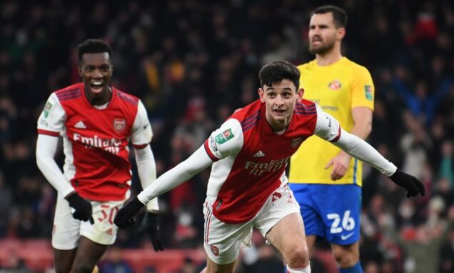 Nketiah rejoices with Arsenal debutant Charlie Patino