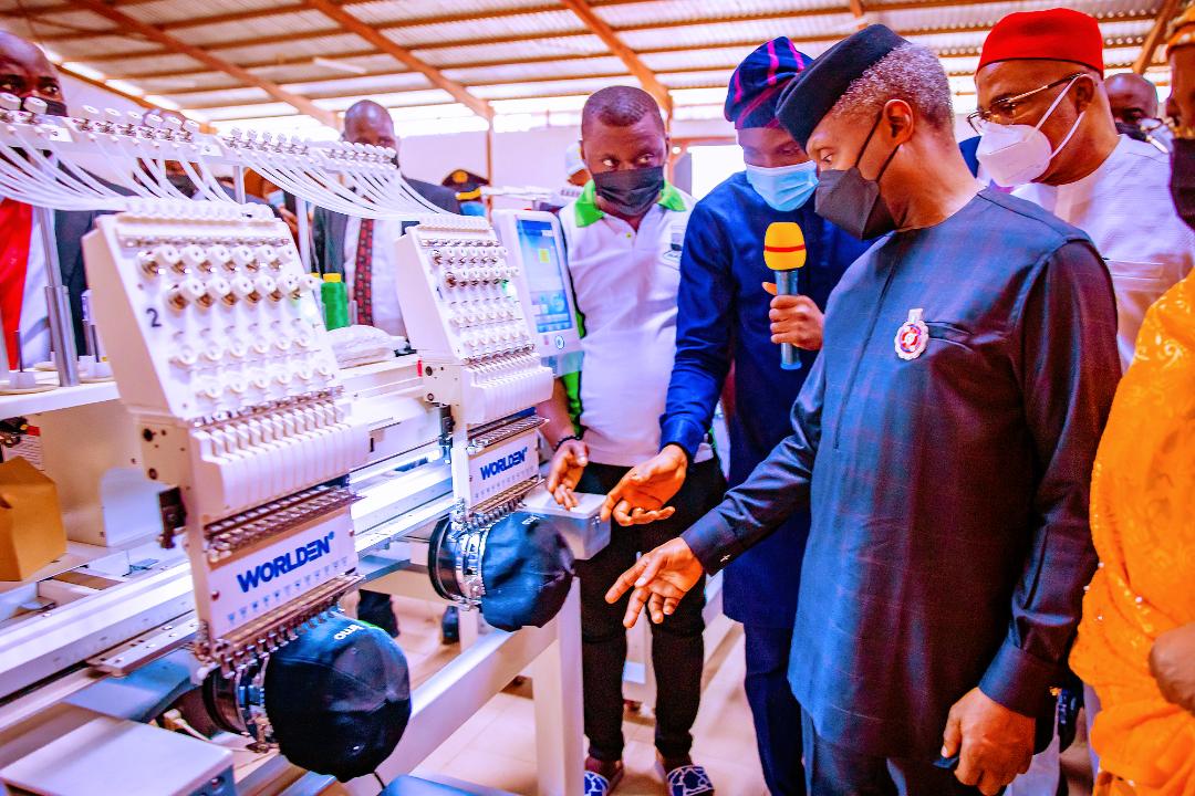 Osinbajo at the MSME clinic with Governor Uzodimma and DG Smedan Dikko Radda
