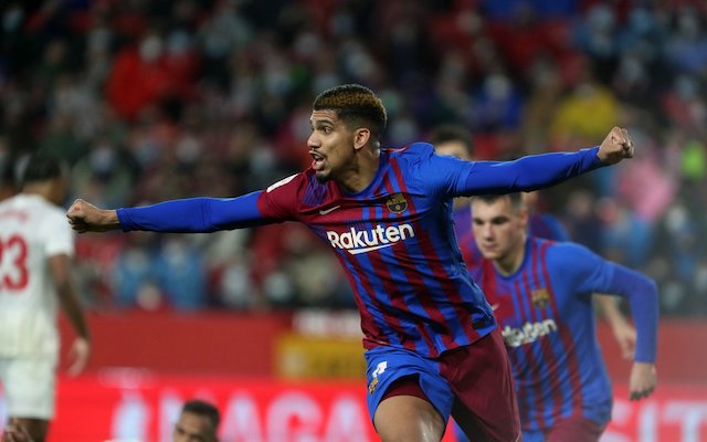 Ronald Araujo celebrates