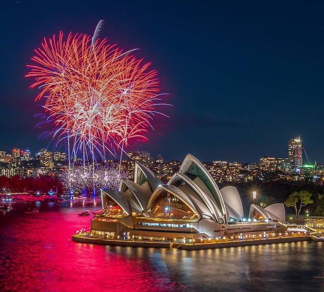 Welcome 2022: Sydney Australia fireworks