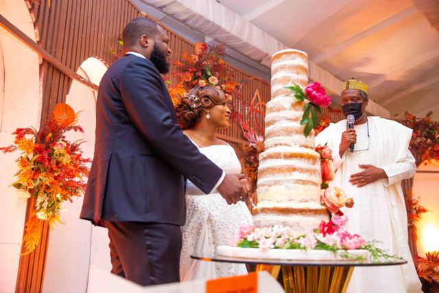 The Shyllons set to cut their wedding cake