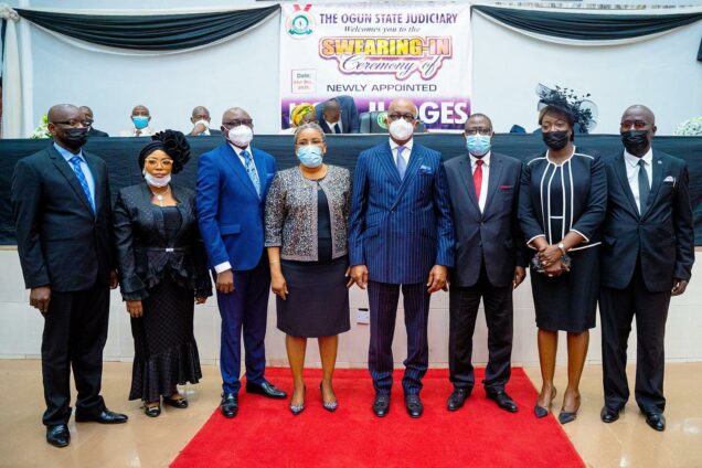 Governor Dapo Abiodun with the five new Judges inaugurated into the Ogun state Judiciary and other officials