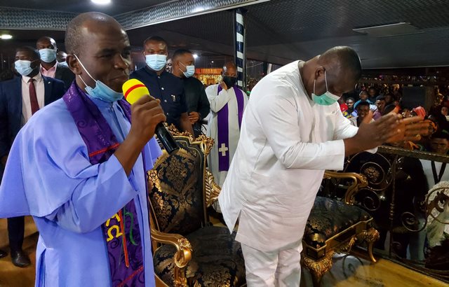 Mbaka and the governor at the event