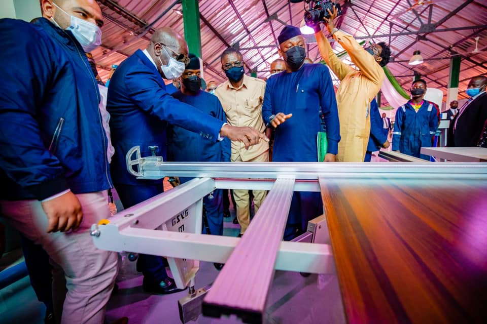 Osinbajo, Gov. Obaseki and others inside the shared cluster furniture facility commissioned by the VP in Benin, Edo State