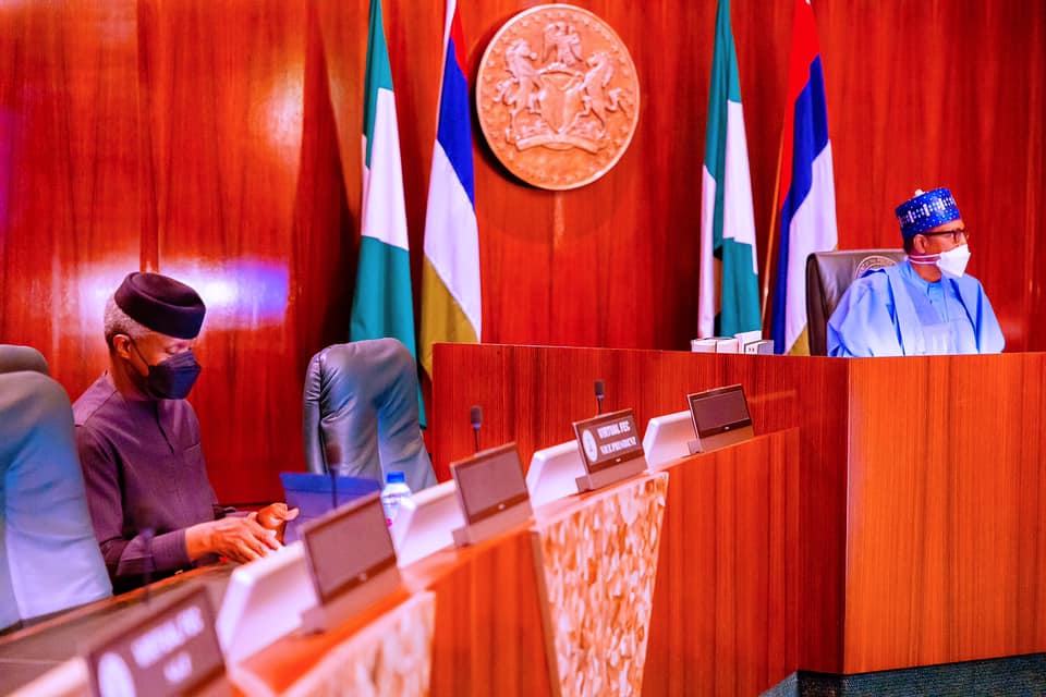 Buhari and Osinbajo at the FEC meeting