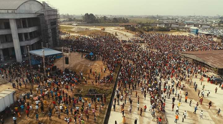 Pastor Ibiyeomie moves Sunday service to world's biggest cathedral - P ...