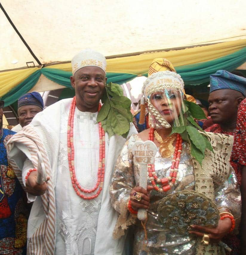 Massive crowd hits Ikeja for James & Bukunola Faleke (Photos)