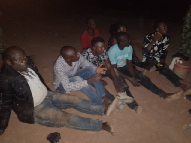 Some of the travelers rescued from kidnappers by the police in Edo