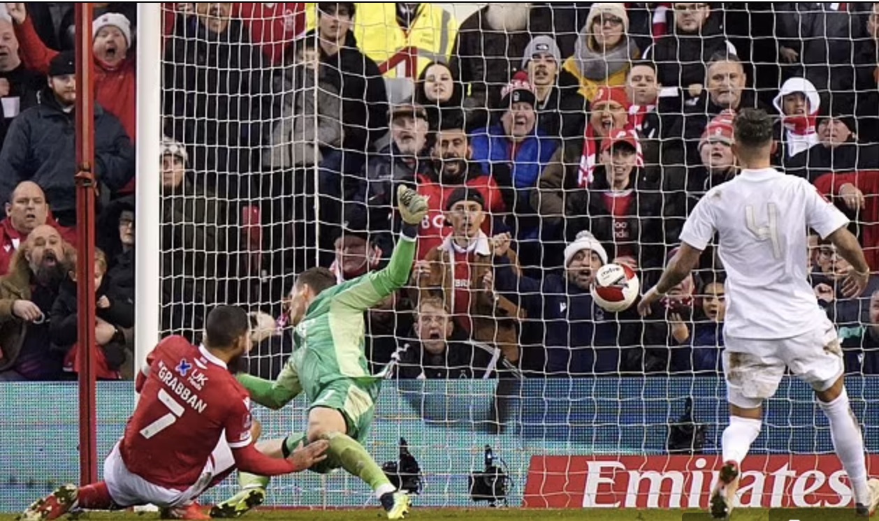 Lewis Grabban scored the only goal of the game in the 83rd minute