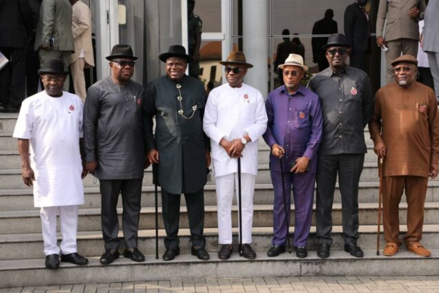 L-R: Rivers State PDP Chairman, Ambassador Desmond Akawor; former Deputy Speaker, House of Reps, Rt. Hon. Austin Opara; Governor of Bayelsa State, Senator Douye Diri; Rivers State governor, Nyesom Ezenwo Wike; former Rivers State governor, Sir Celestine Omehia; former Deputy Speaker, House of Reps, Rt.Hon. Chibudom Nwuche and former Minister of Transport, Dr Abiye Sekibo at the Government House, Yenagoa on Monday.