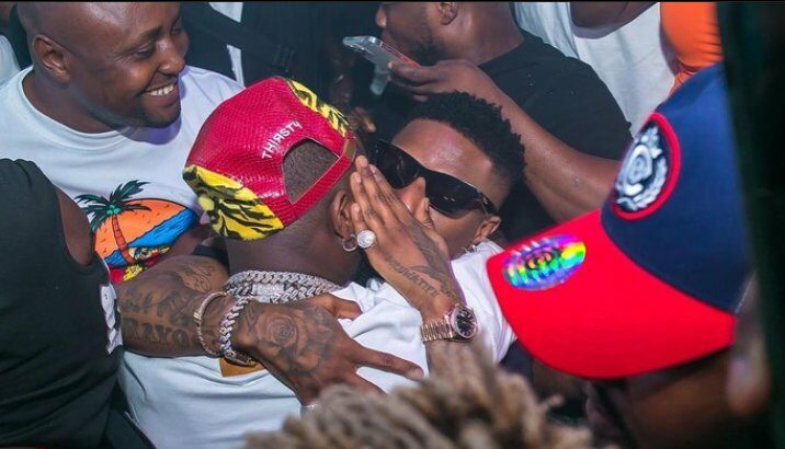I am praying for you: Davido sends message to Wizkid