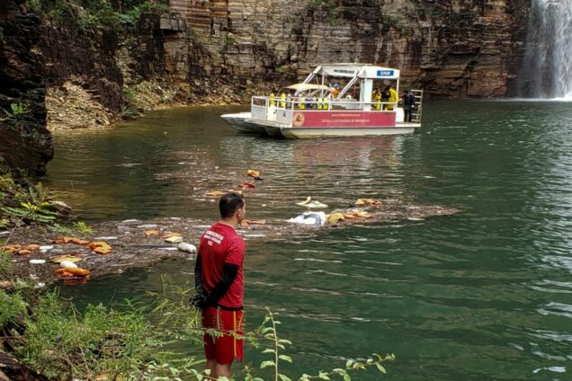 firefighters at the canyon of Furnas lake, city of Capitolio Minas Gerais State Brazil