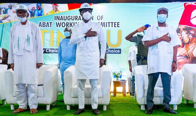 Lagos State Governor, Mr. Babajide Sanwo-Olu, flanked by his Deputy, Dr. Obafemi Hamzat (right) and Chieftain of the All Progressives Congress, APC, Prince Tajudeen Olusi (left) during the inauguration of the Asiwaju Bola Ahmed Tinubu (ABAT) Movement Working Committees, at the Haven Event Center, G.R.A Ikeja, on Thursday