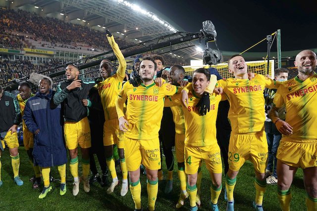 FC Nantes players celebrate beating PSG