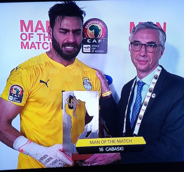 Gabaski receives his award