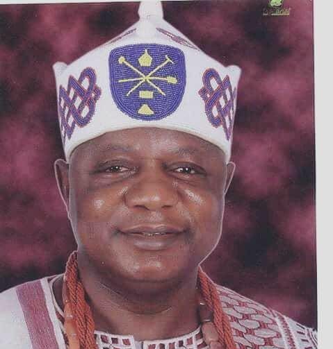 AbdulRazaq congratulates Oba Abdulrafiu Olaniyi Oyelaran I