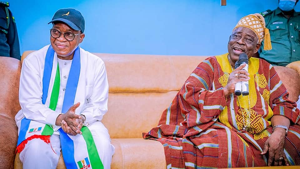 Oyetola with Oba Omowonuola Oyesosin