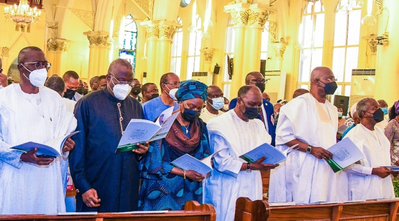 L-R: Lagos State Governor, Mr. Babajide Sanwo-Olu; former President, Dr. Goodluck Jonathan; wife of former Military Head of State, Mrs Victoria Gowon; General Yakubu Gowon (Rtd); Secretary to the Government of the Federation, Mr. Boss Mustapha and the Vice President, Prof. Yemi Osinbajo during the State funeral of Ex-Head of the Interim National Government, Chief Ernest Shonekan, at the Cathedral Church of Christ, Marina, on Friday