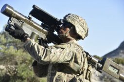 U.S. soldier tests stinger missile