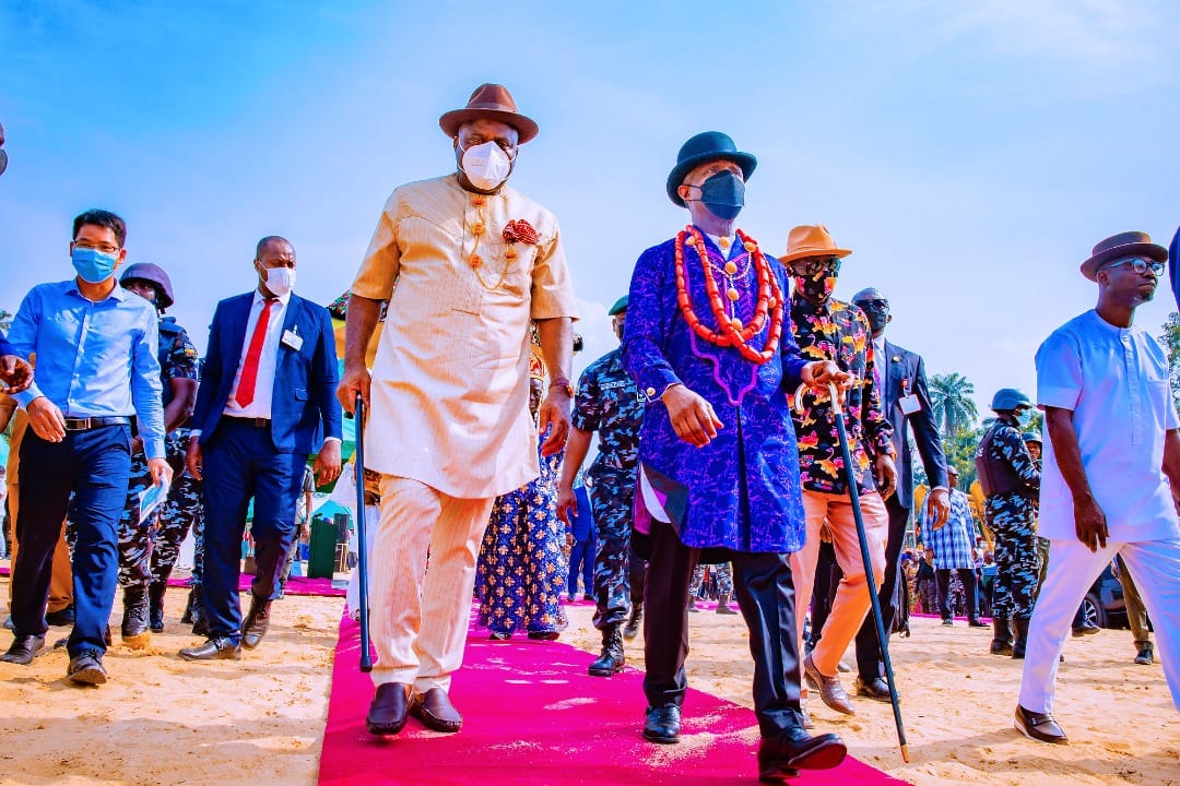 Vice President Yemi Osinbajo dazzles in Ijaw outfit complimented with a hat and walking stick during his during engagements in Bayelsa