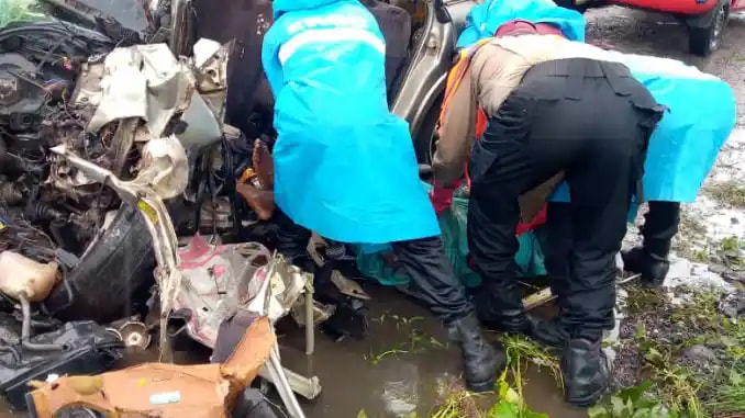 An accident involving a bus and an articulated vehicle claims 12 lives at Ezillo end of Enugu-Abakaliki-Ogoja highway, Ebonyi State