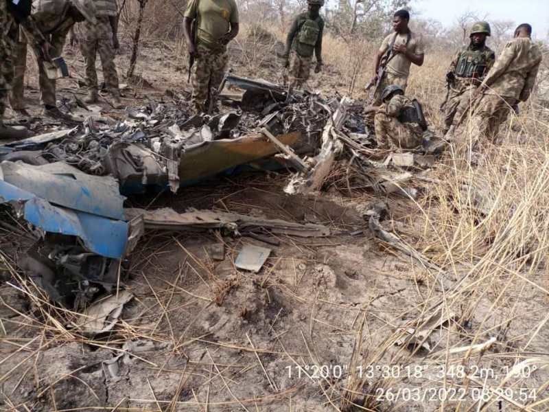 Nigerian army with the wreckage