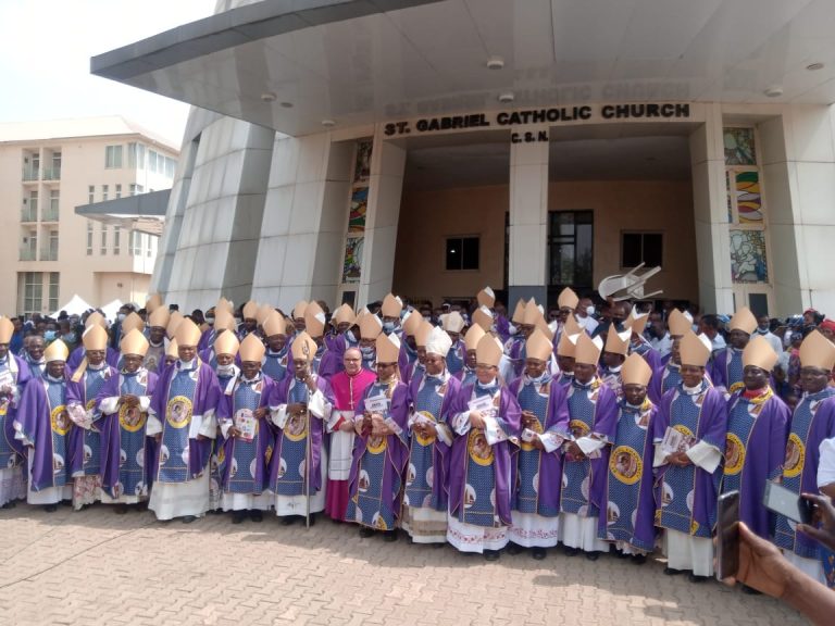 Catholic Bishops meet in Abuja, send message to Buhari govt.