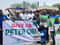 Members of group known as “Like Minds for Peter Obi” who bought the N40 million form for Obi on Thursday at the National Secretariat of PDP in Abuja.