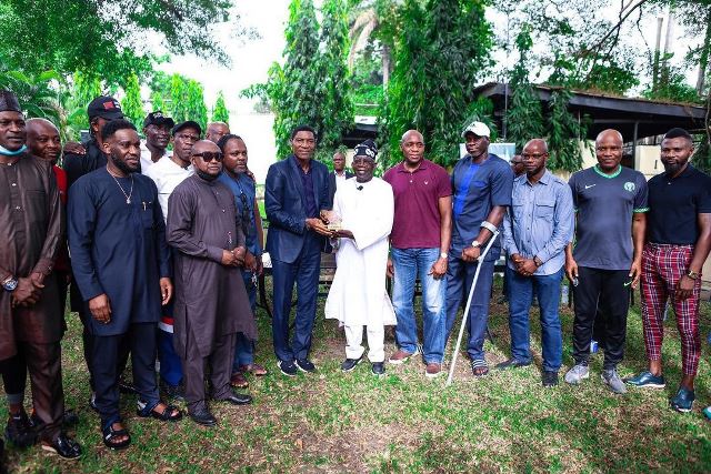 The APC presidential aspirants with former Eagles players and others