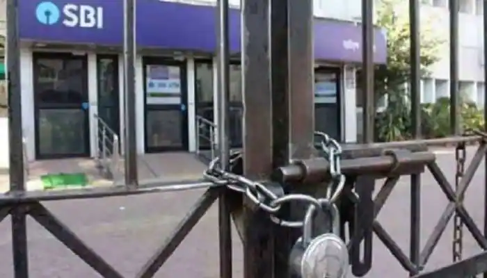 State Bank of India (SBI) under lock as employee unions called for the strike on March 28-29.