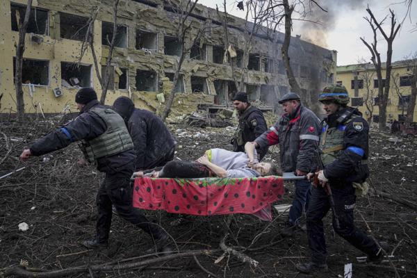 the pregnant Ukrainian woman bombed by Russia