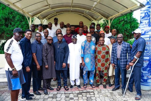 The APC presidential aspirants with former Eagles players and others