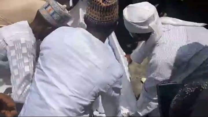 Islamic clerics carry Oba Adeyemi's coffin