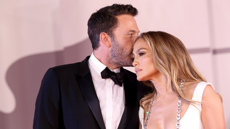 Jennifer Lopez anJennifer Lopez files for divorce from Ben Affleck after 2 years of marriaged Ben Affleck