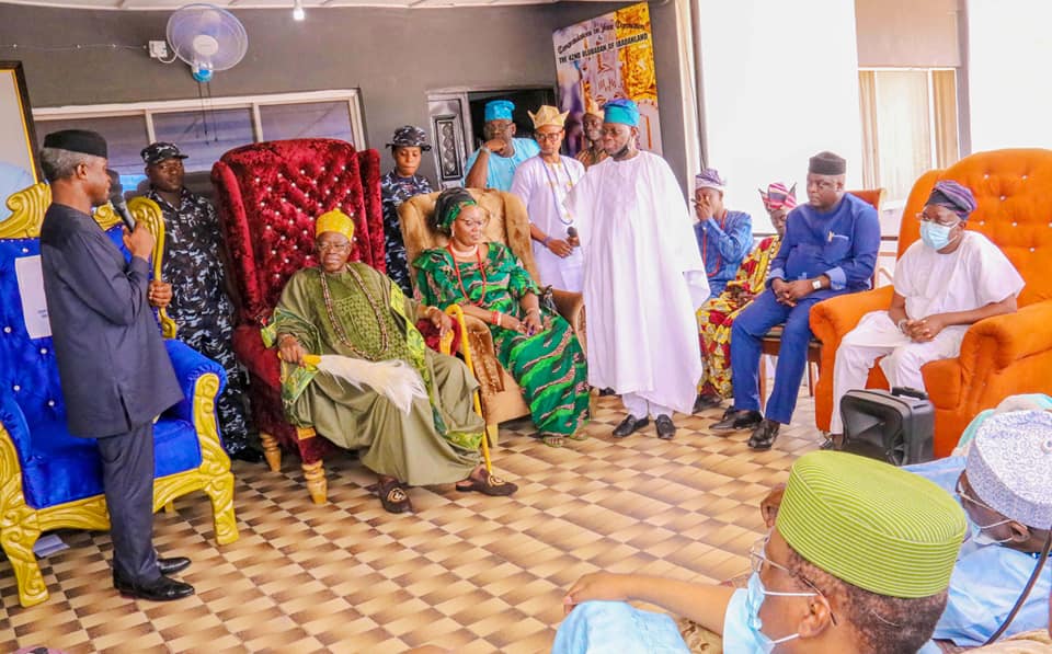 Osinbajo at Olubadan's palace