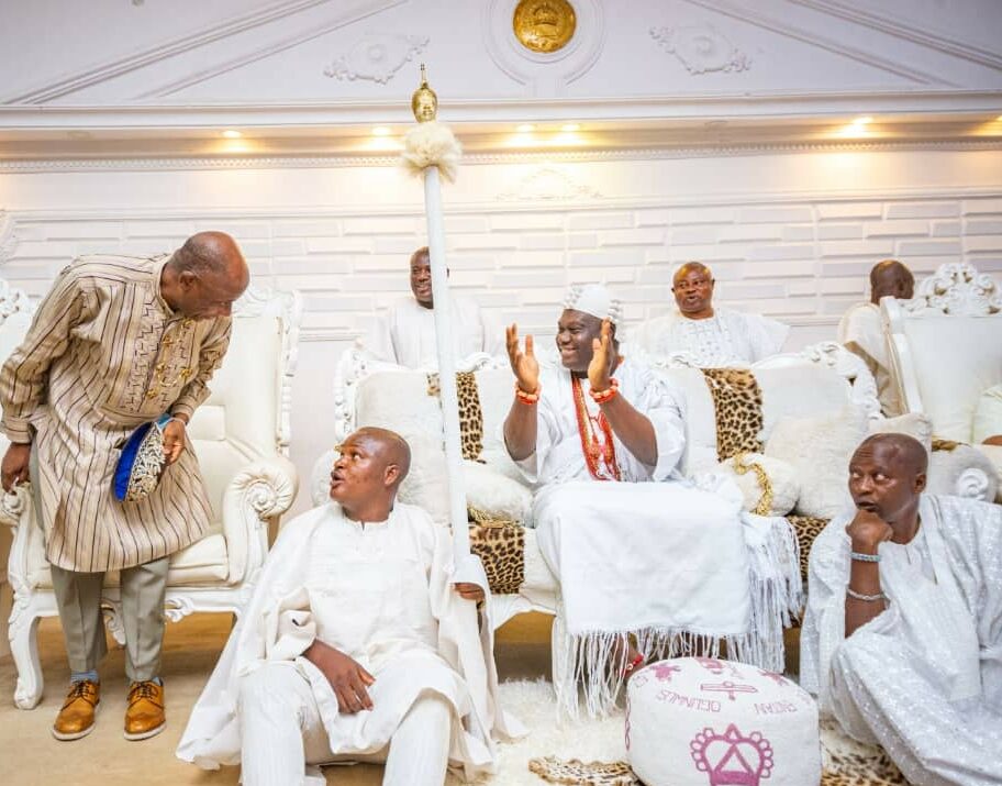 Rotimi Amaechi storms Ile- Ife to consult Ooni