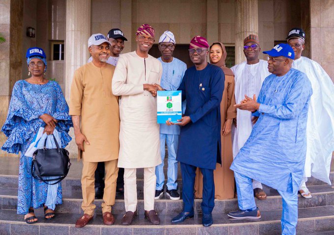 Sanwo-Olu receives governorship form