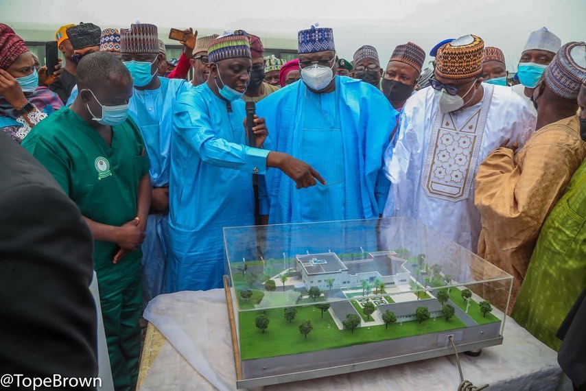 Senator Oloriegbe shows Lawan prototype of a hospital project