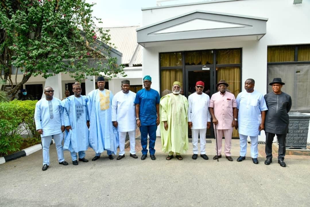 Abdulsalami and others during the visit
