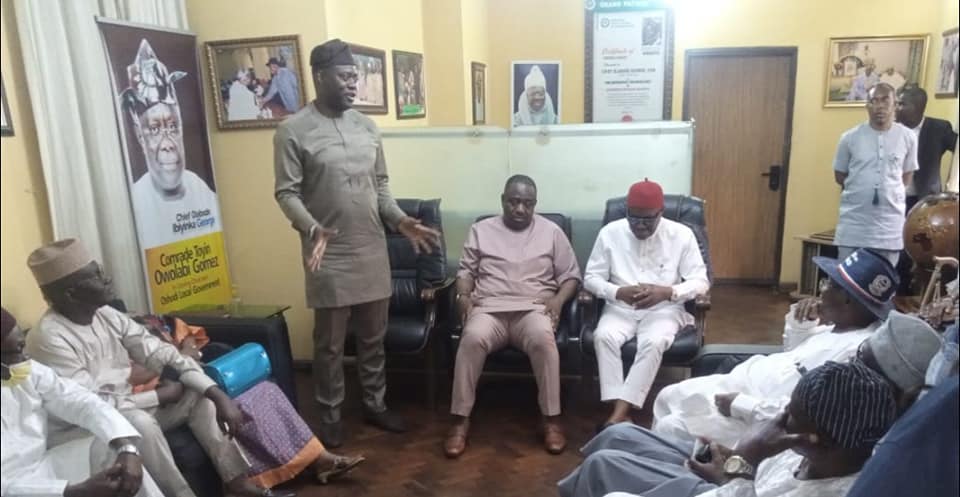 Oyo State governor, Engr. Seyi Makinde; former governor of Benue State, Senator Gabriel Suswan; Governor Nyesom Wike, Chief Bode George and other leaders of Lagos PDP at the meeting