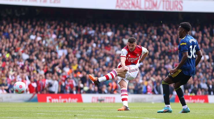 Xhaka's superb goal for Arsenal