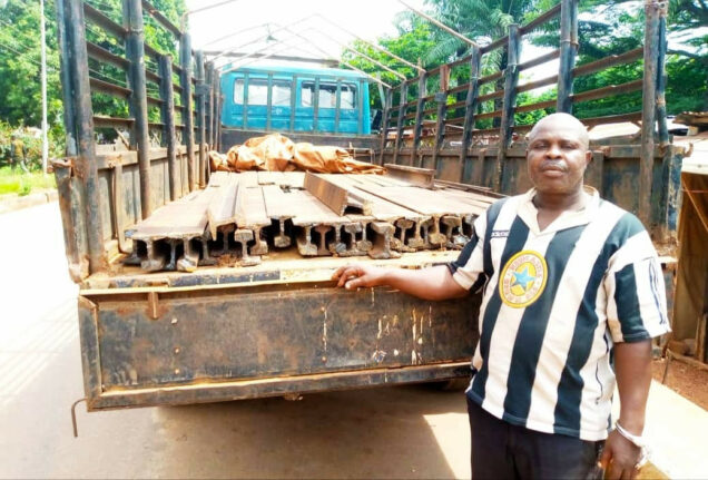 Monday Onyeabor, leader of gang of rail line vandals smashed by operatives of that state command of Nigeria Security and Civil Defence Corps (NSCDC) in Enugu